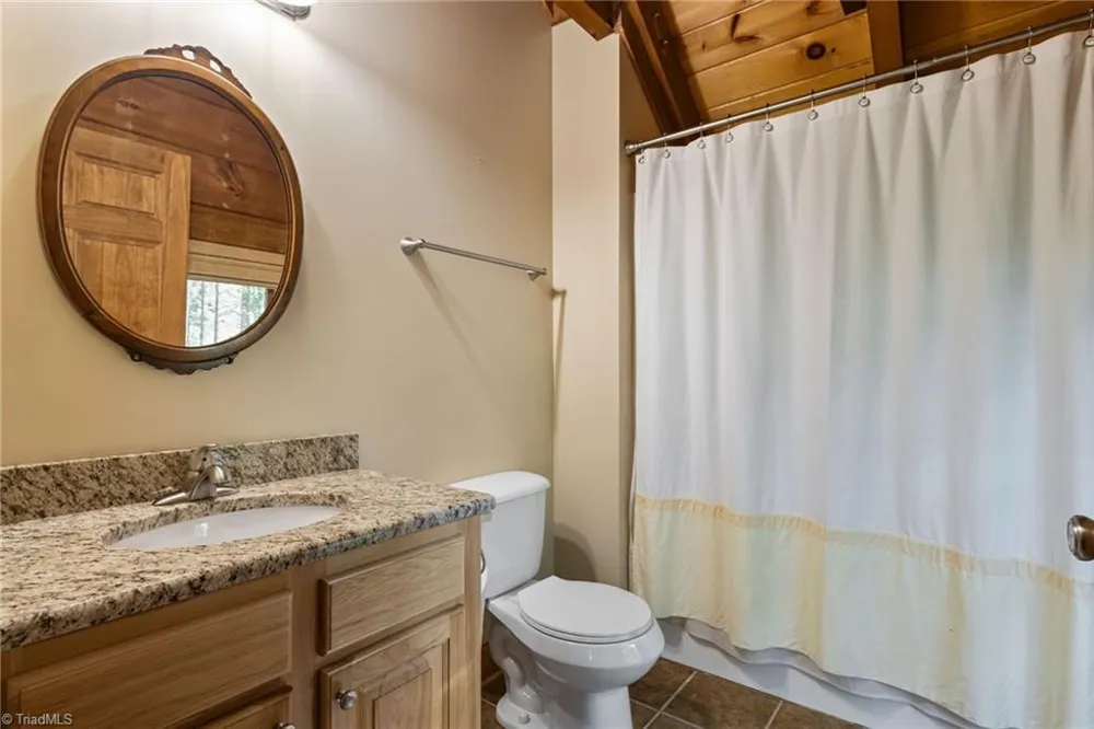 5626 Rocky Falls Lane Lenoir, NC 28645