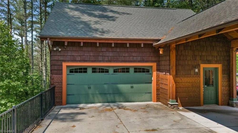 5626 Rocky Falls Lane Lenoir, NC 28645