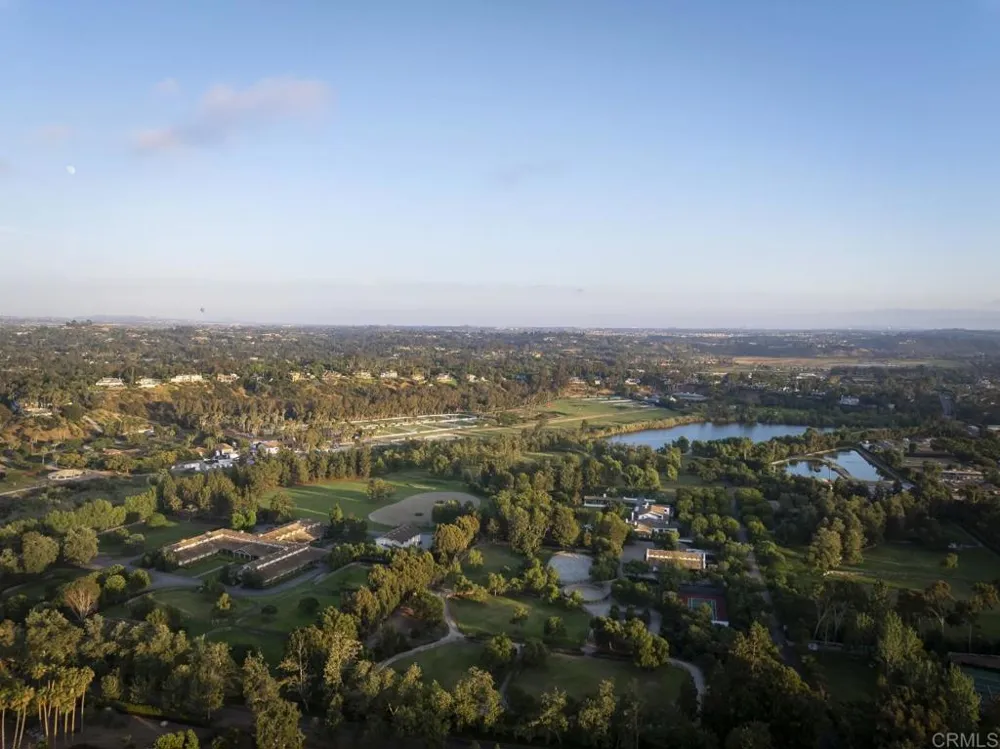16401 Calle Feliz Rancho Santa Fe, CA 92067