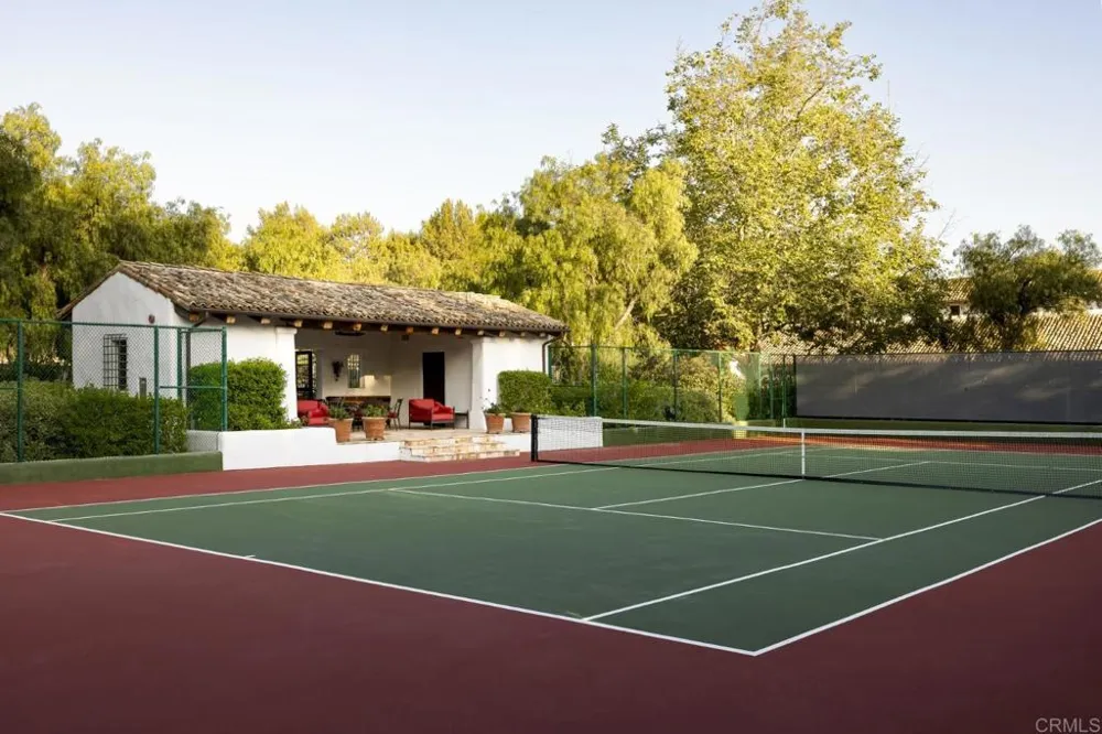16401 Calle Feliz Rancho Santa Fe, CA 92067