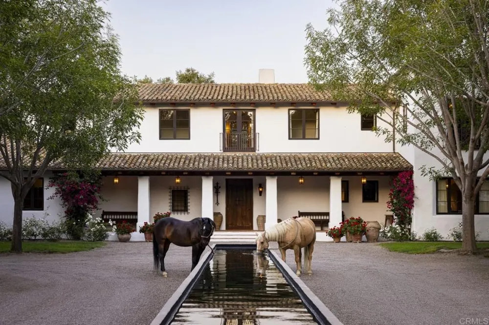 16401 Calle Feliz Rancho Santa Fe, CA 92067