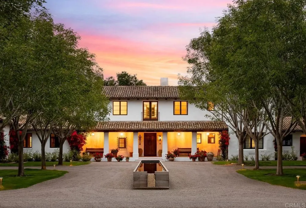 16401 Calle Feliz Rancho Santa Fe, CA 92067