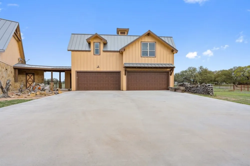 2006 County Road 112 Burnet, TX 78611