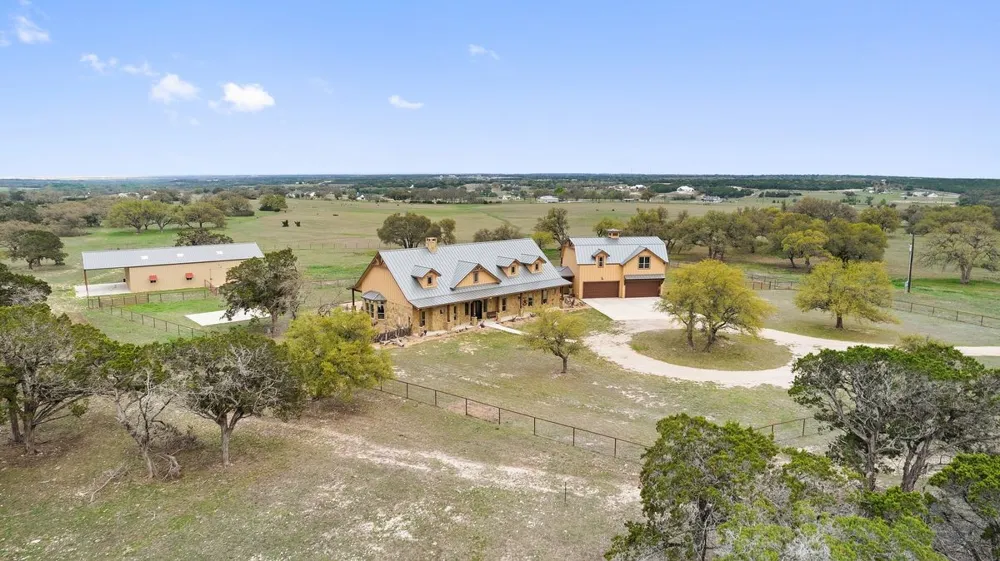 2006 County Road 112 Burnet, TX 78611
