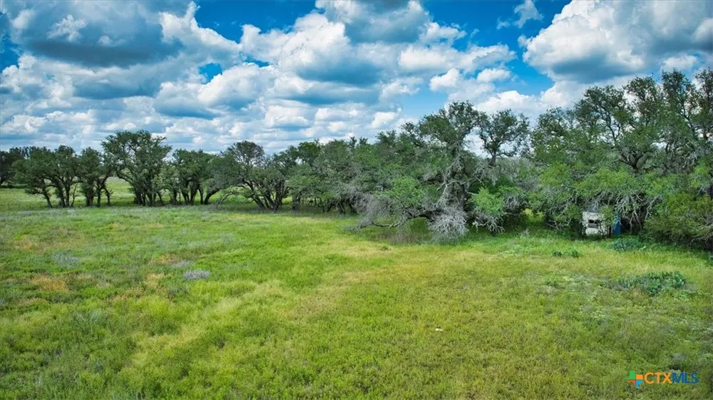 555 Summer Hill Lane Johnson City, TX 78636