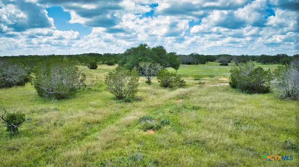 555 Summer Hill Lane Johnson City, TX 78636