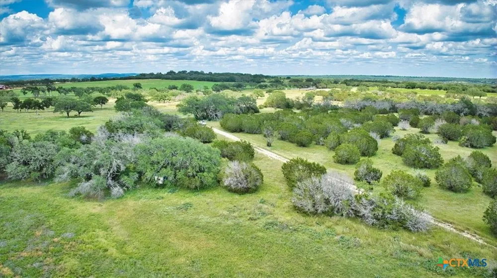 555 Summer Hill Lane Johnson City, TX 78636