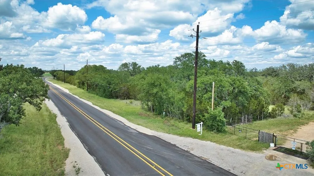 555 Summer Hill Lane Johnson City, TX 78636