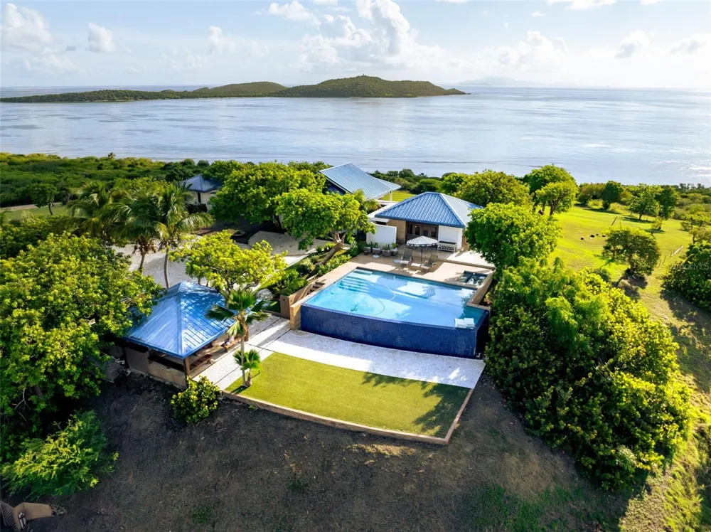 37 BARRIO FRAILES Culebra, PR 00775