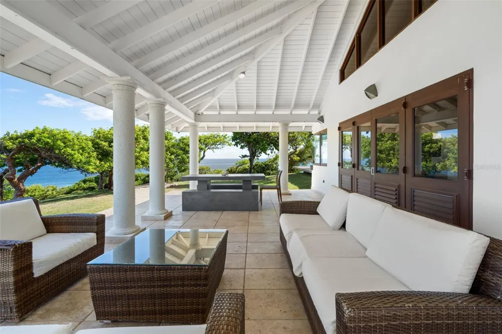 37 BARRIO FRAILES Culebra, PR 00775