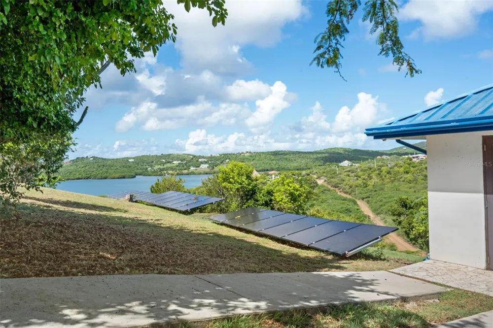 37 BARRIO FRAILES Culebra, PR 00775