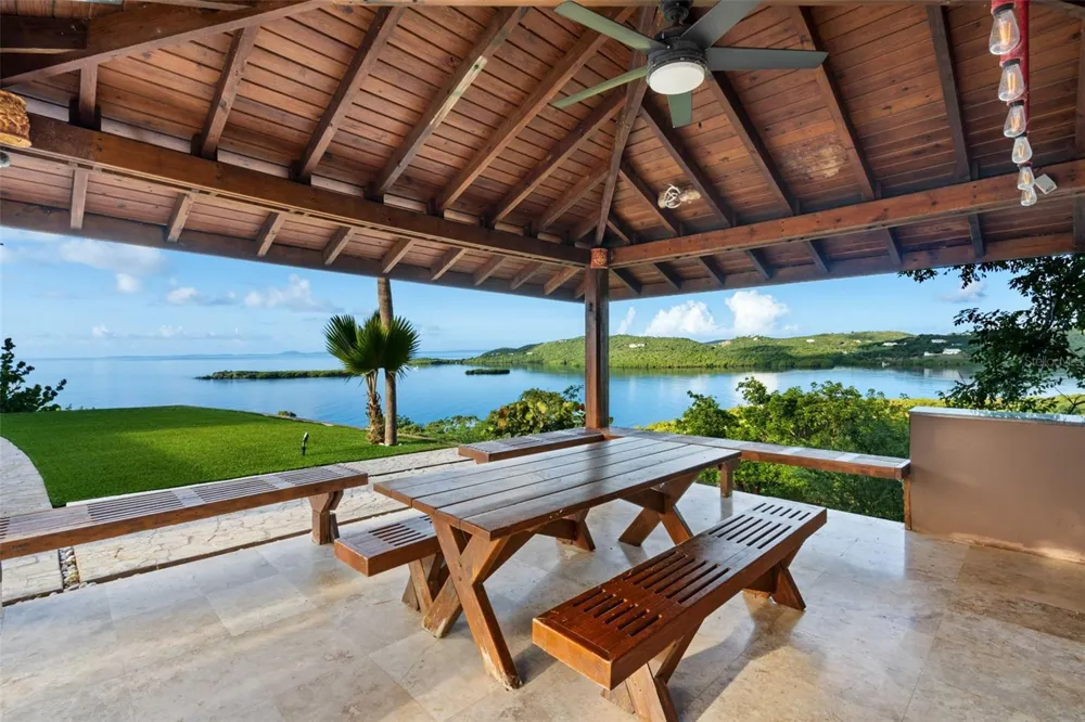 37 BARRIO FRAILES Culebra, PR 00775