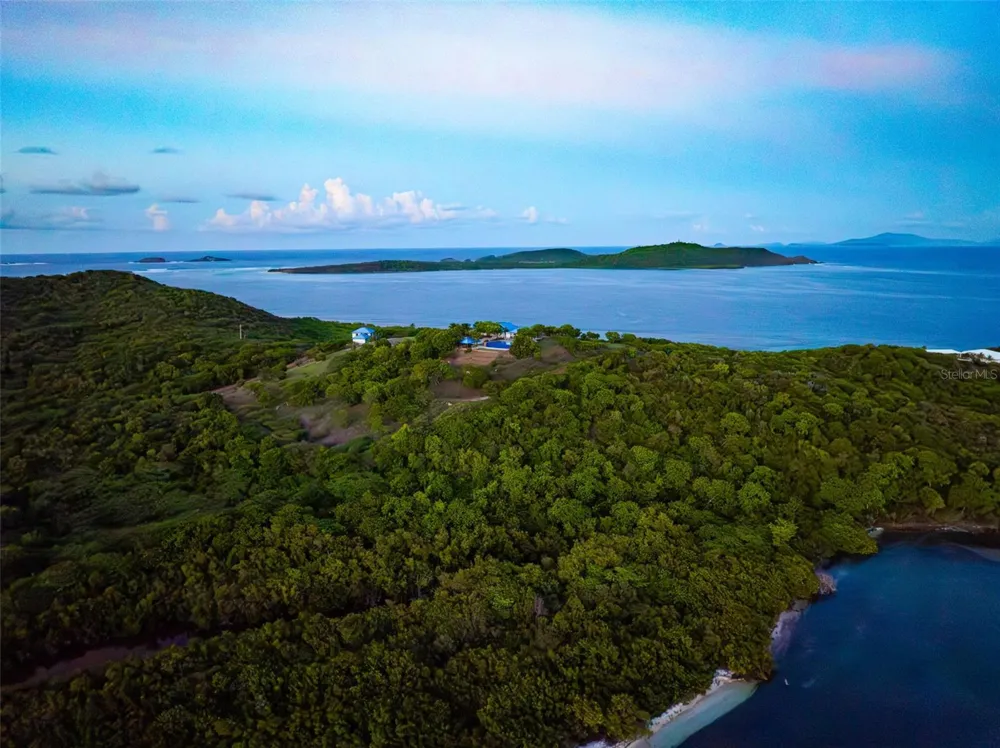 37 BARRIO FRAILES Culebra, PR 00775