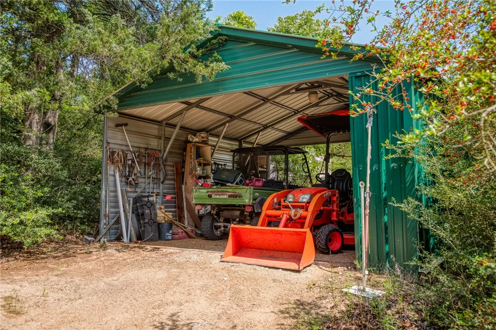 2330 County Road 329 Milano, TX 76556