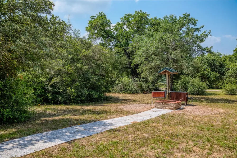 2330 County Road 329 Milano, TX 76556