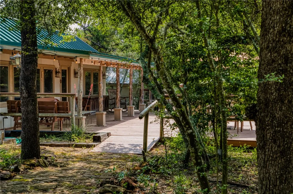 2330 County Road 329 Milano, TX 76556