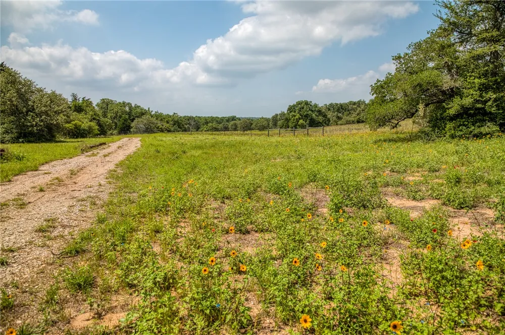 2330 County Road 329 Milano, TX 76556