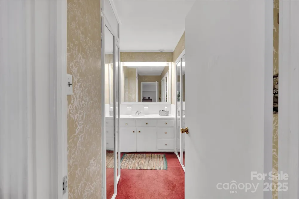 514 Wood Street Troy, NC 27371