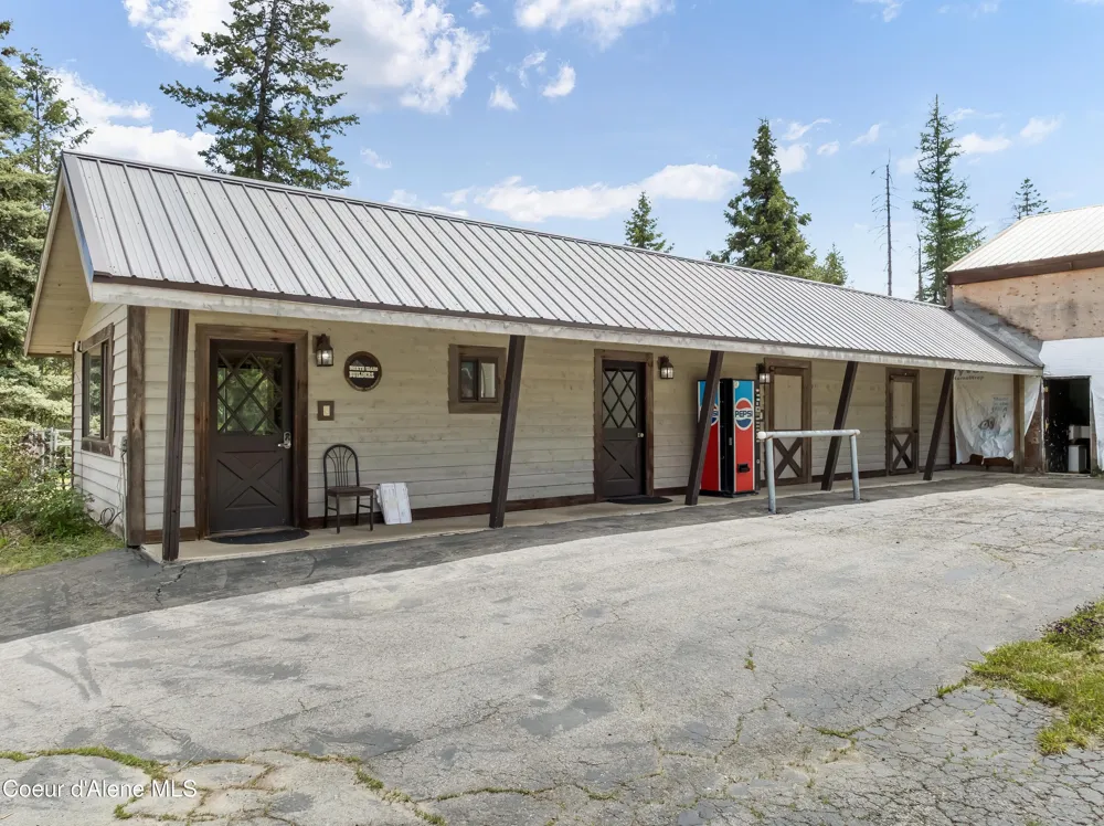 435 Shady Pines Loop Priest Lake, ID 83856