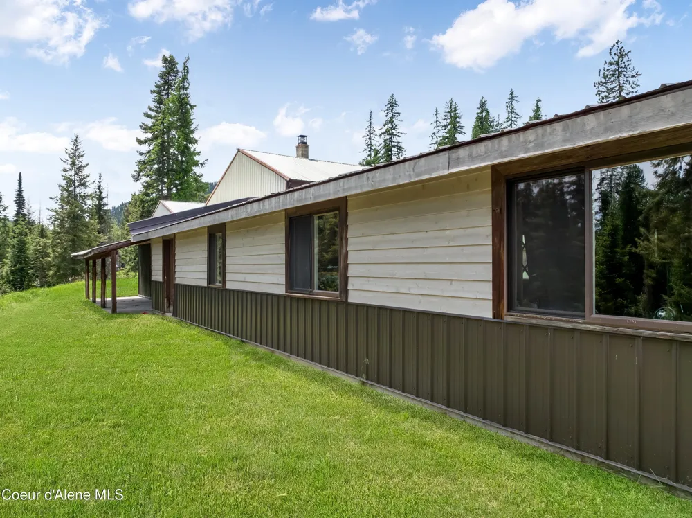 435 Shady Pines Loop Priest Lake, ID 83856