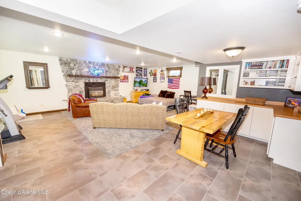 435 Shady Pines Loop Priest Lake, ID 83856