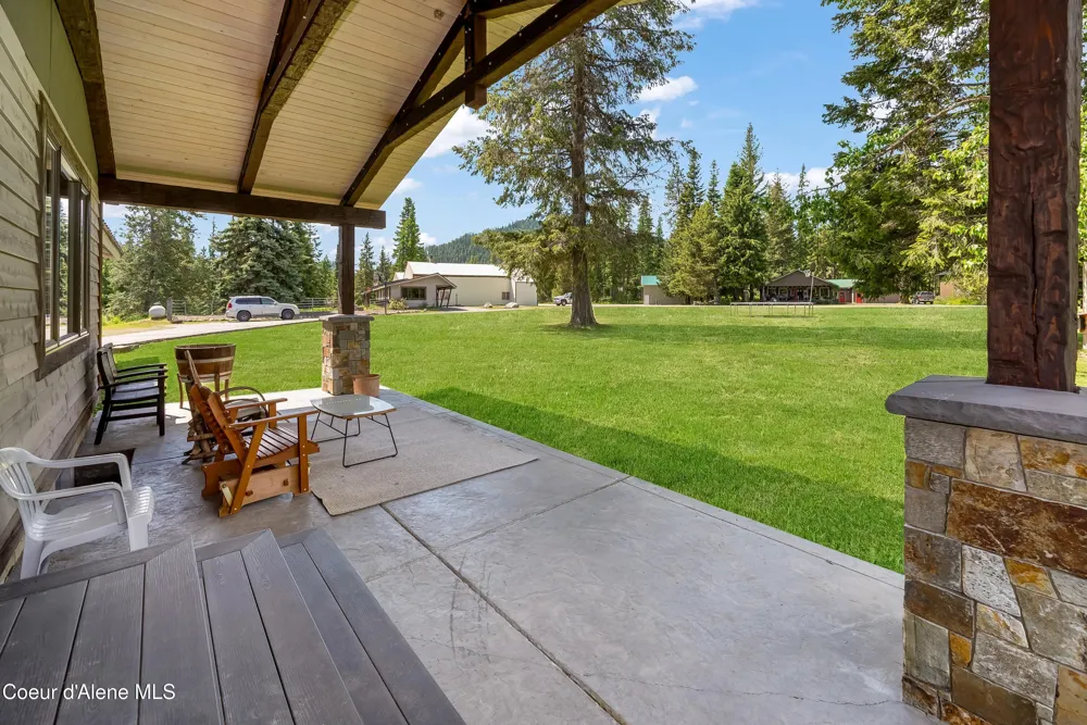 435 Shady Pines Loop Priest Lake, ID 83856