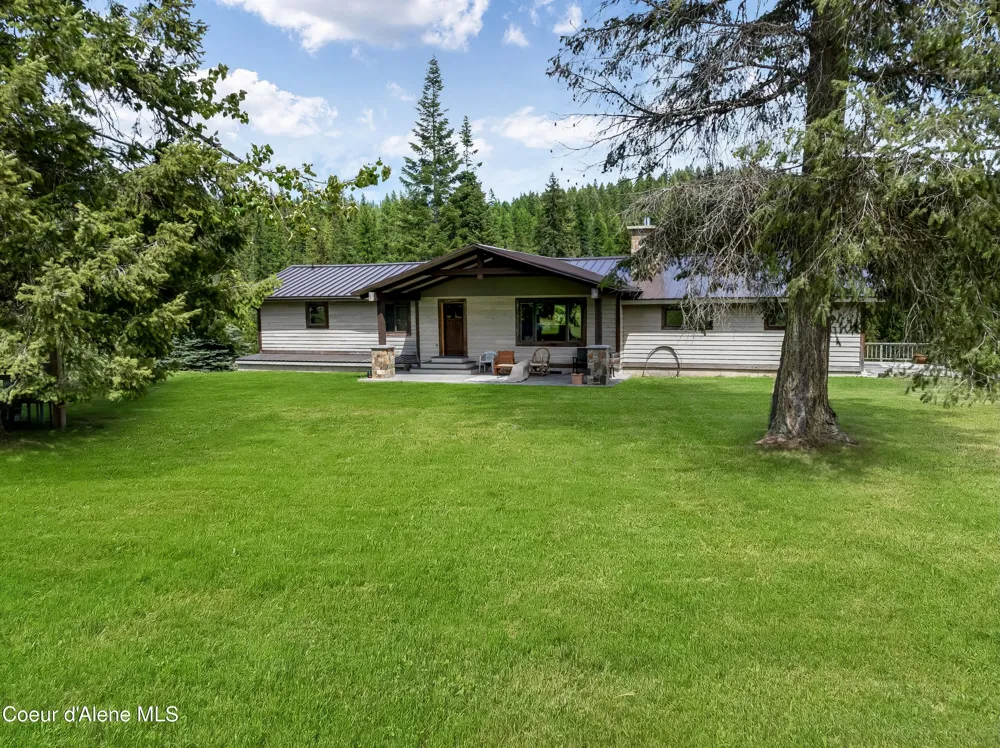 435 Shady Pines Loop Priest Lake, ID 83856