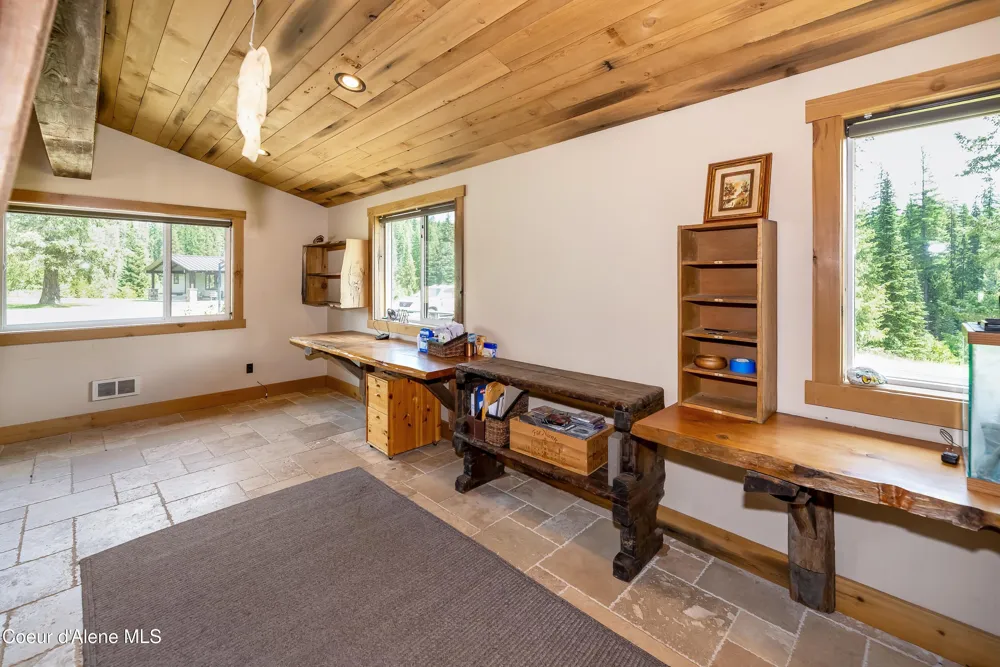 435 Shady Pines Loop Priest Lake, ID 83856