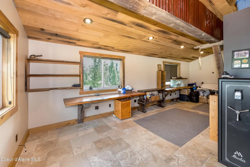 435 Shady Pines Loop Priest Lake, ID 83856