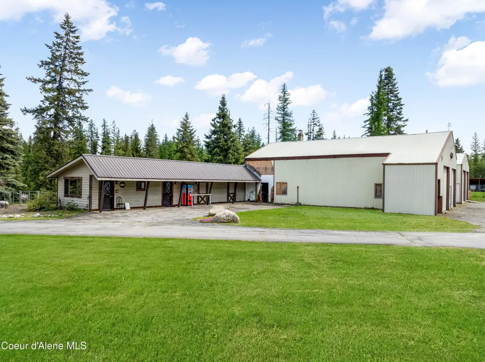 435 Shady Pines Loop Priest Lake, ID 83856