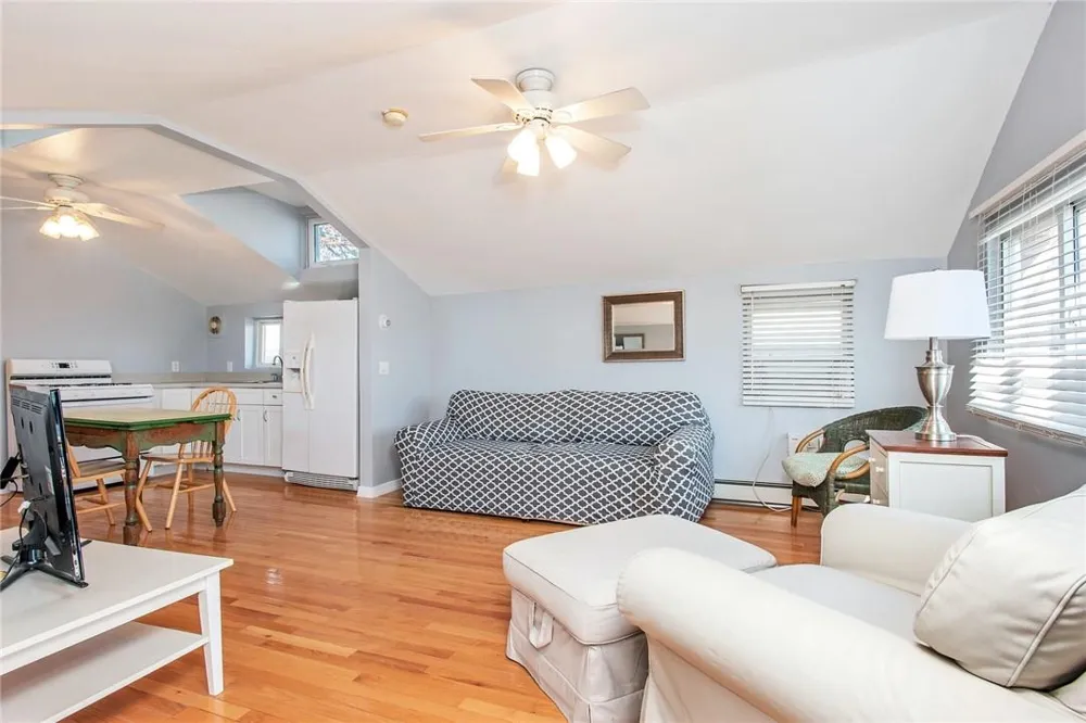 25 B Edgewater Park #25 B Bronx, NY 10465