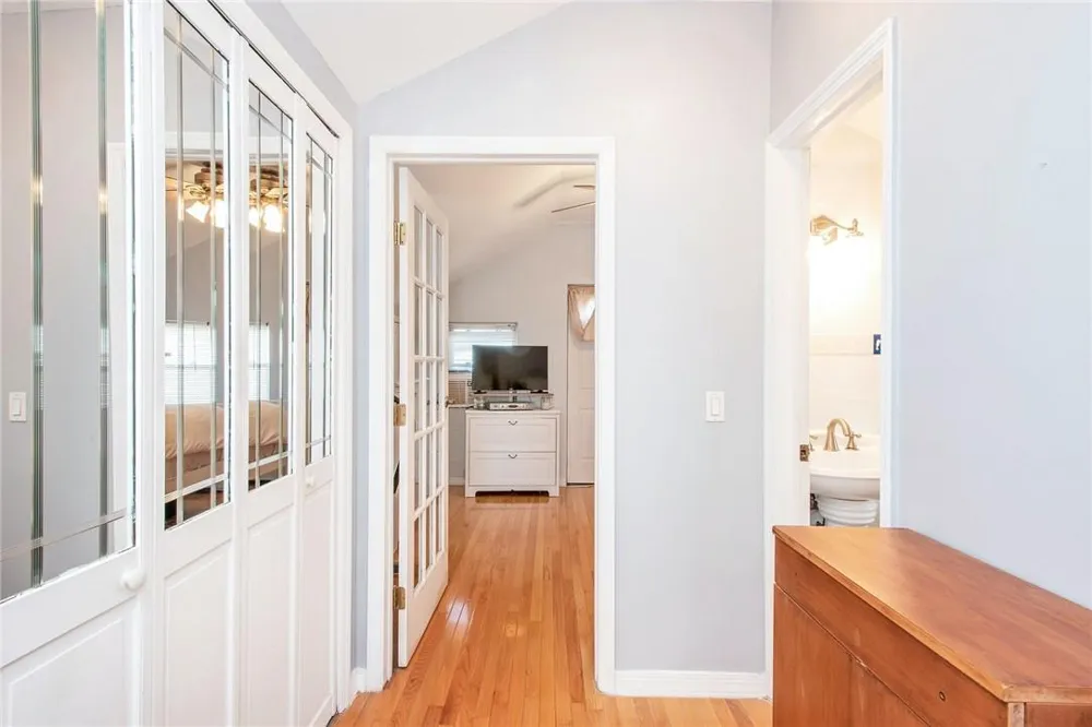 25 B Edgewater Park #25 B Bronx, NY 10465