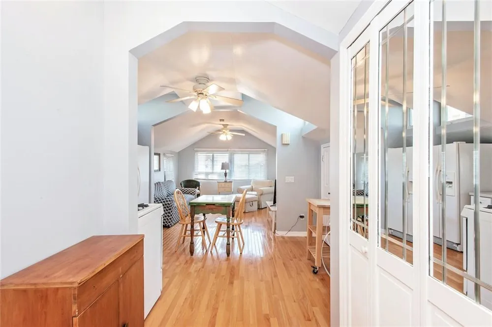 25 B Edgewater Park #25 B Bronx, NY 10465