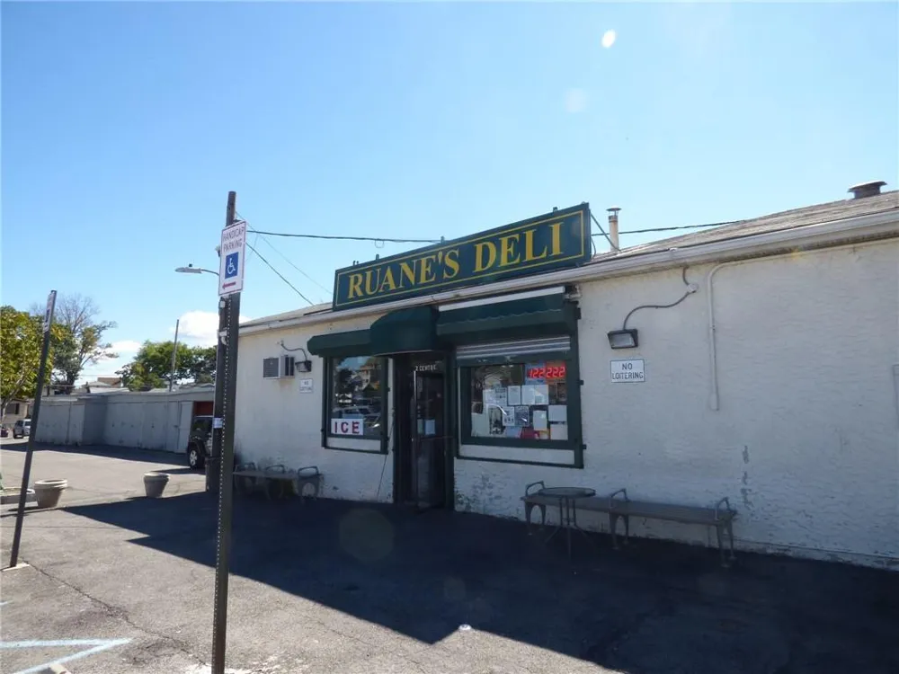 25 B Edgewater Park #25 B Bronx, NY 10465