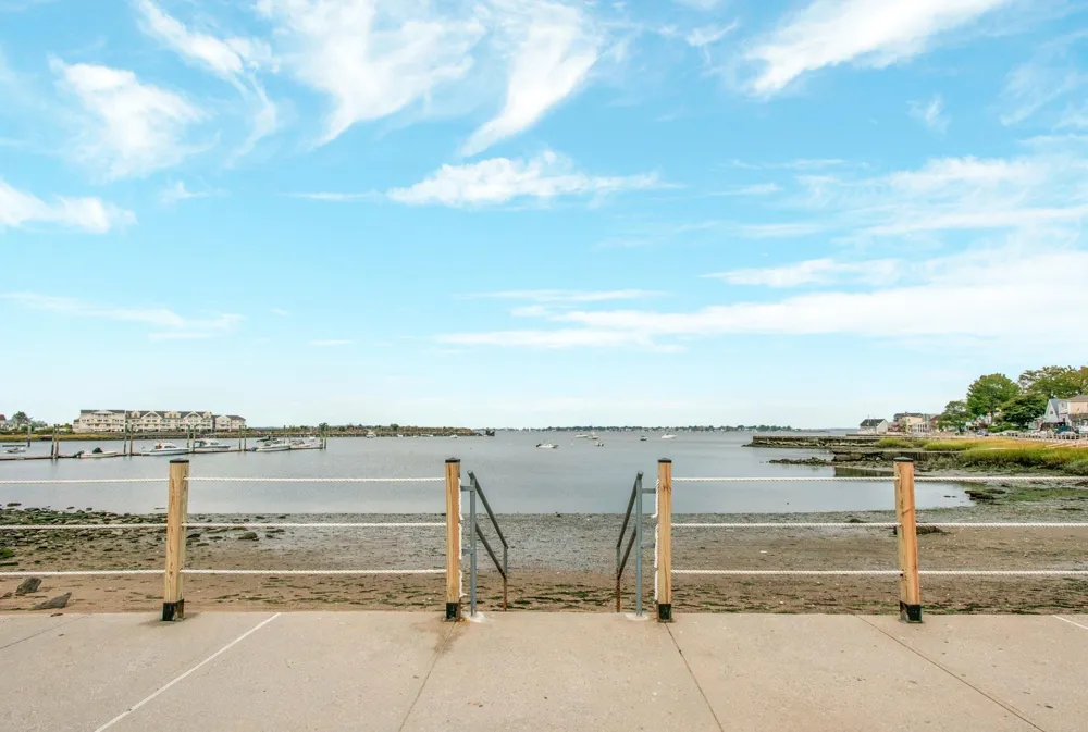 25 B Edgewater Park #25 B Bronx, NY 10465