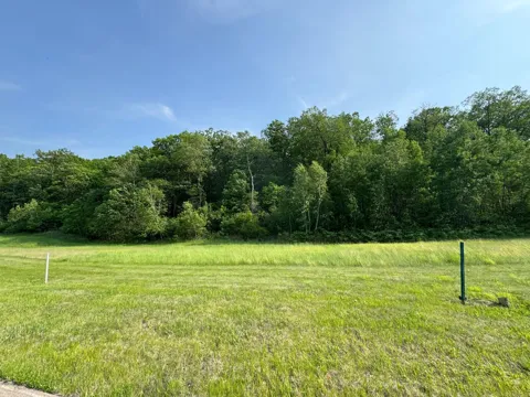2812 Oakhurst Drive