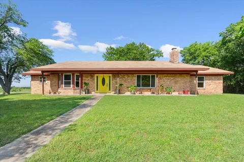 221 County Road 157