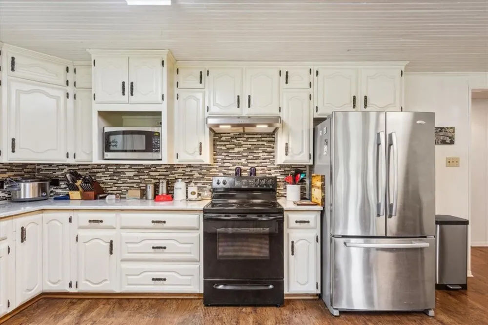 221 County Road 157 Riesel, TX 76682
