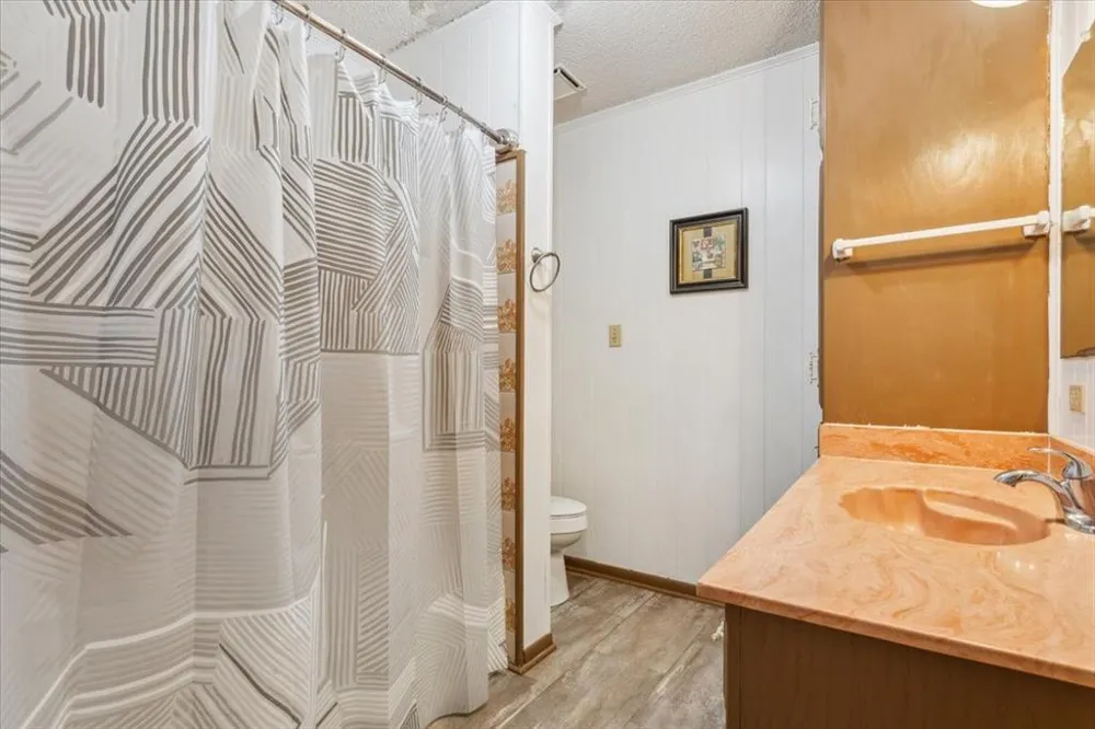 221 County Road 157 Riesel, TX 76682