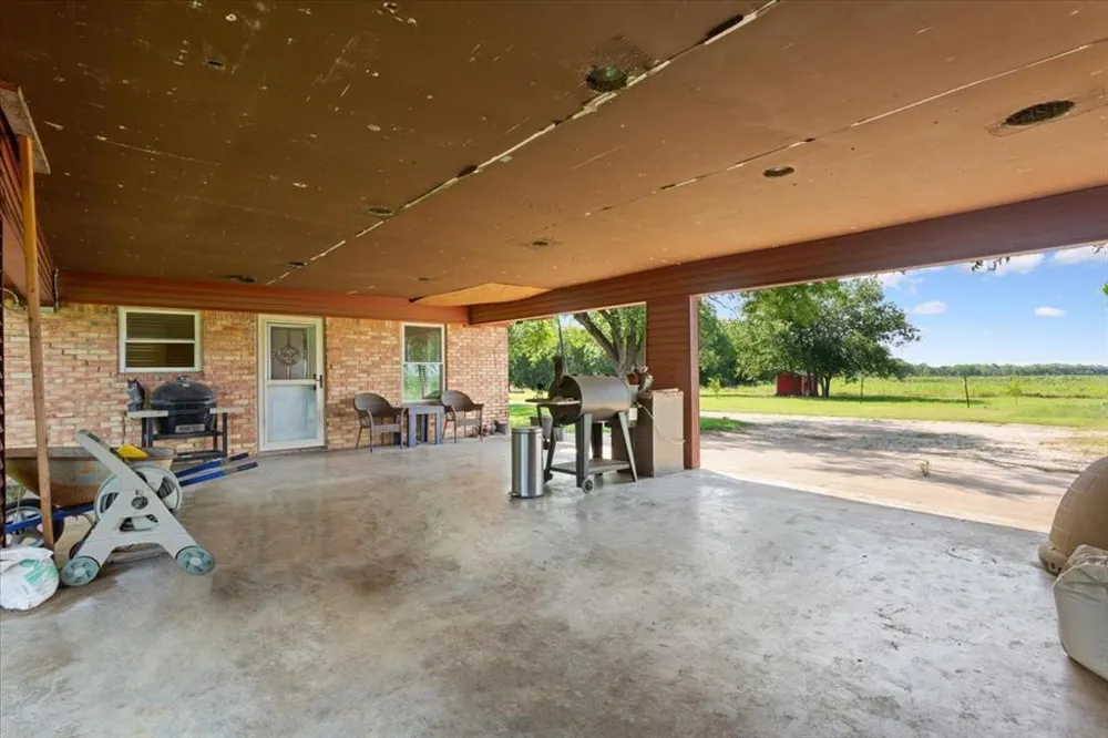221 County Road 157 Riesel, TX 76682