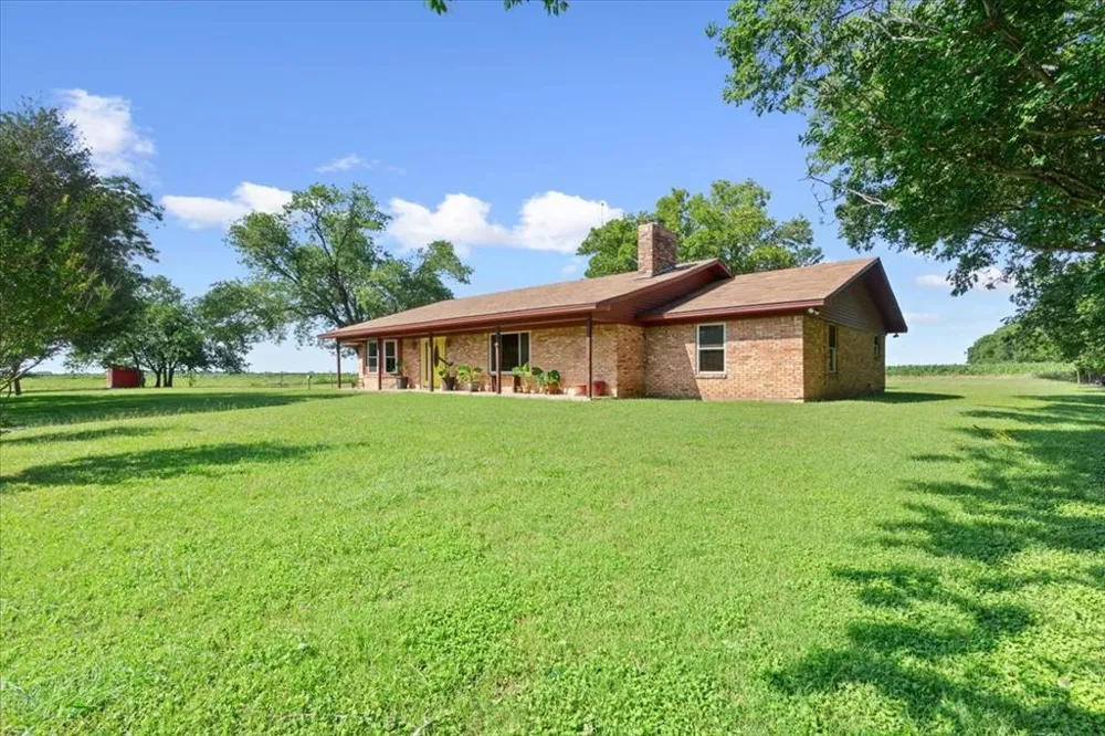 221 County Road 157 Riesel, TX 76682