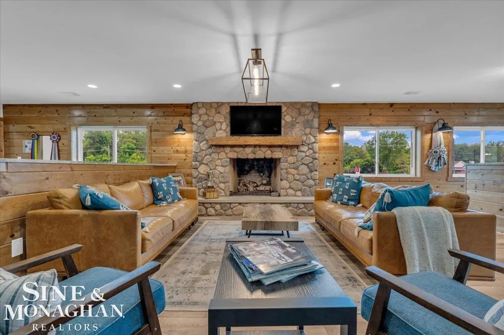 270 Rochester Road Addison Township, MI 48367