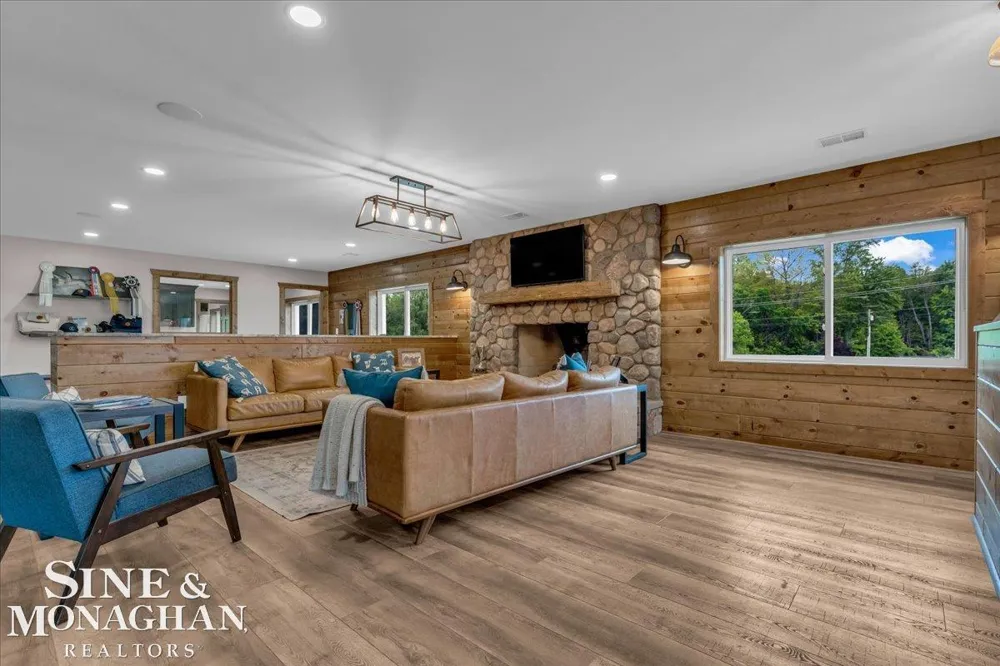 270 Rochester Road Addison Township, MI 48367