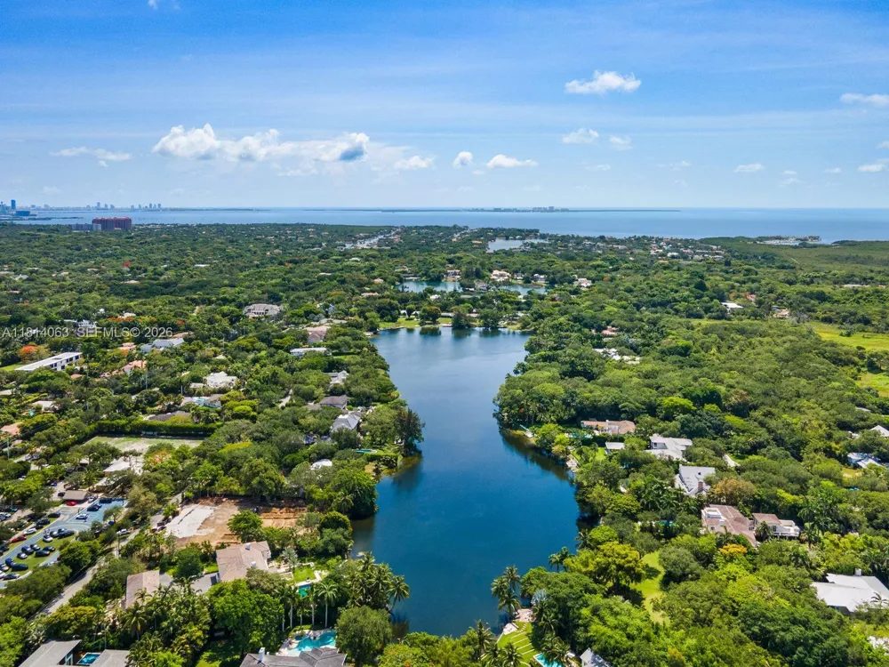 5355 Hammock Dr Coral Gables, FL 33156
