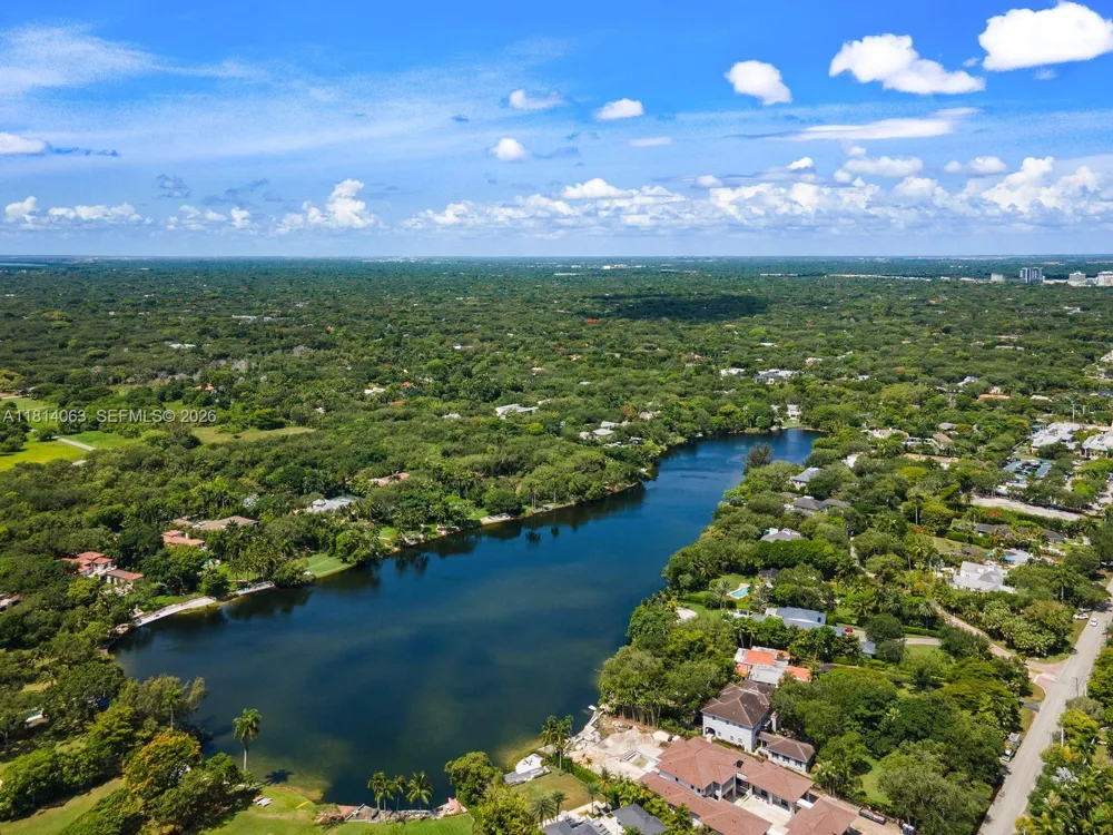 5355 Hammock Dr Coral Gables, FL 33156