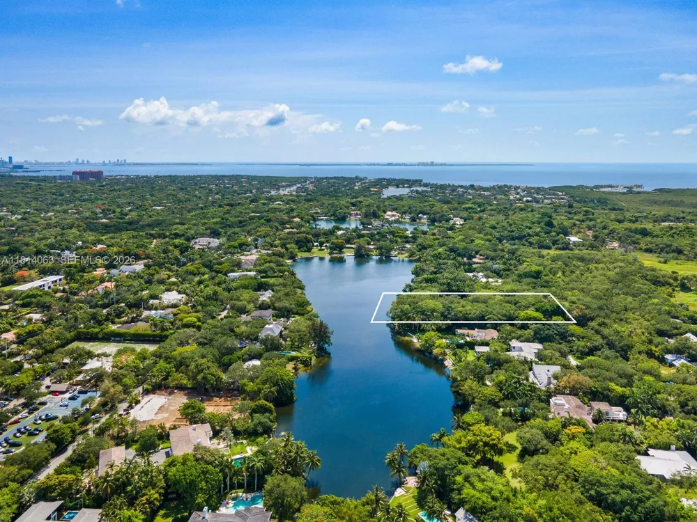 5355 Hammock Dr Coral Gables, FL 33156
