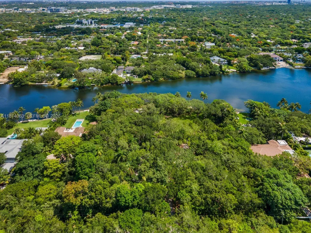 5355 Hammock Dr Coral Gables, FL 33156