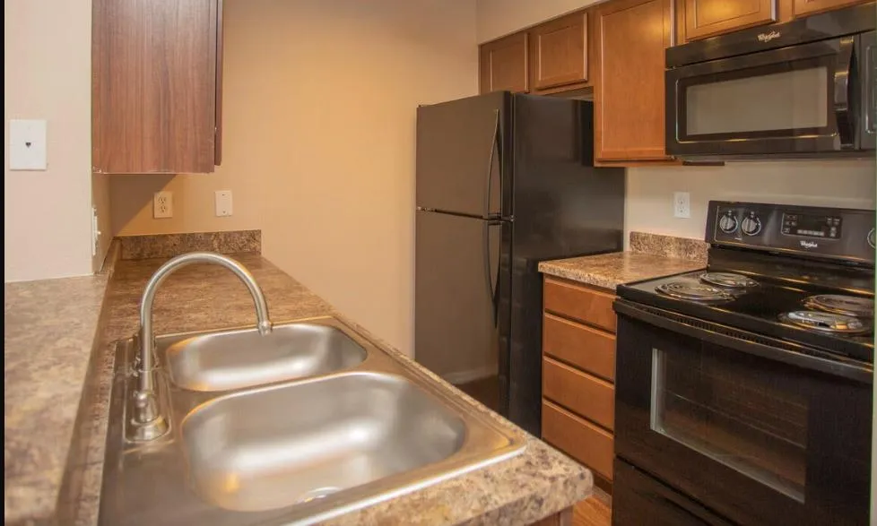 3440 E Rosemeade Pkwy Carrollton, TX 78727
