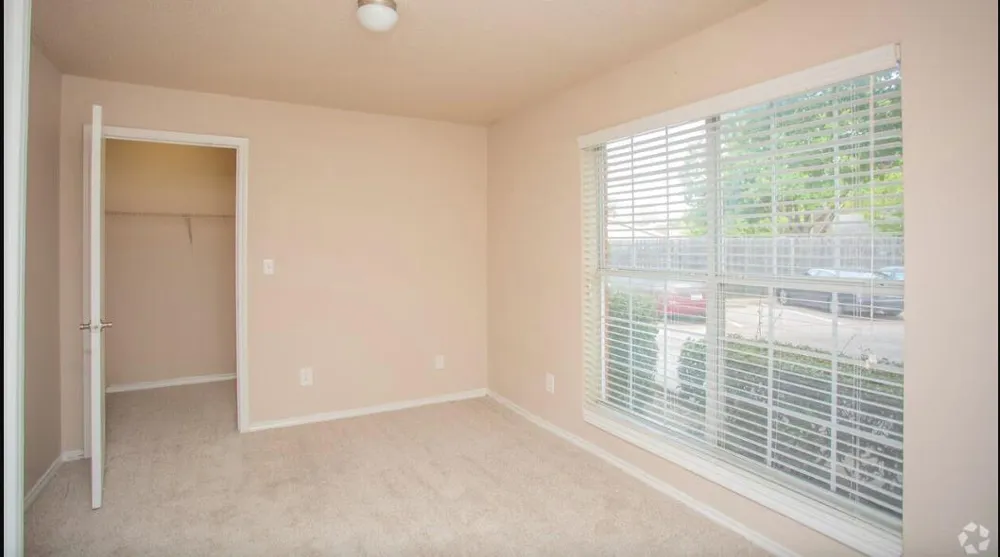 3440 E Rosemeade Pkwy Carrollton, TX 78727