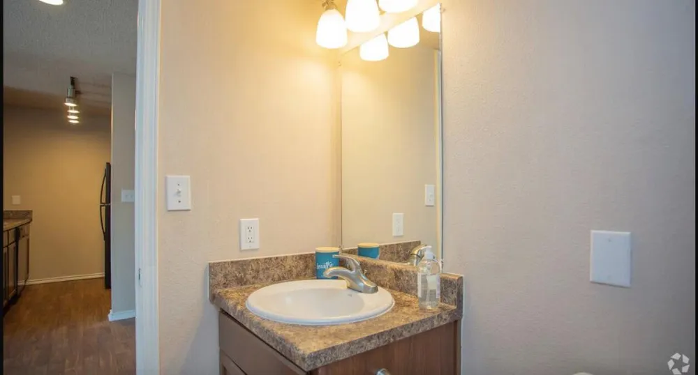 3440 E Rosemeade Pkwy Carrollton, TX 78727